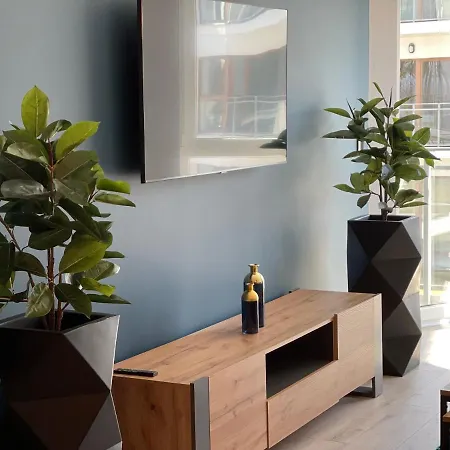 Apartment Elegance Blue W Let's Sea Basen&spa