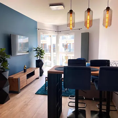 Apartment Elegance Blue W Let's Sea Basen&spa