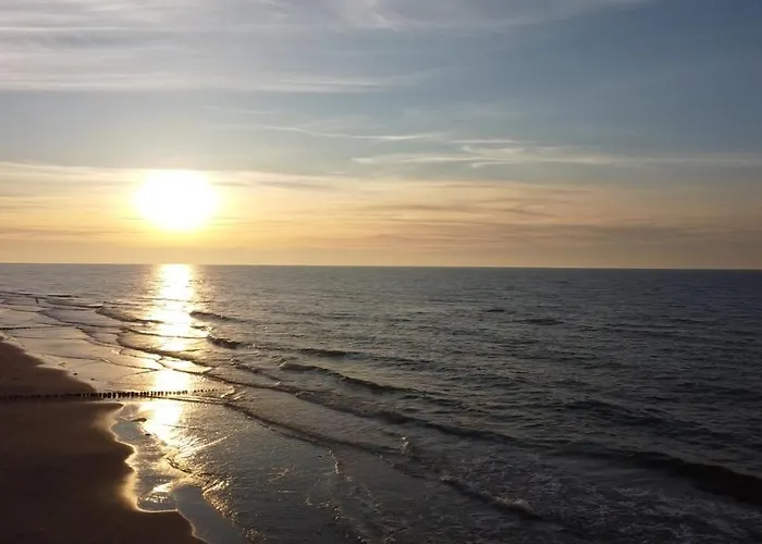 Elegance Blue W Let's Sea Basen&spa Apartamento