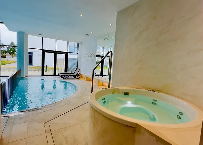Elegance Blue W Let's Sea Basen&spa Gąski